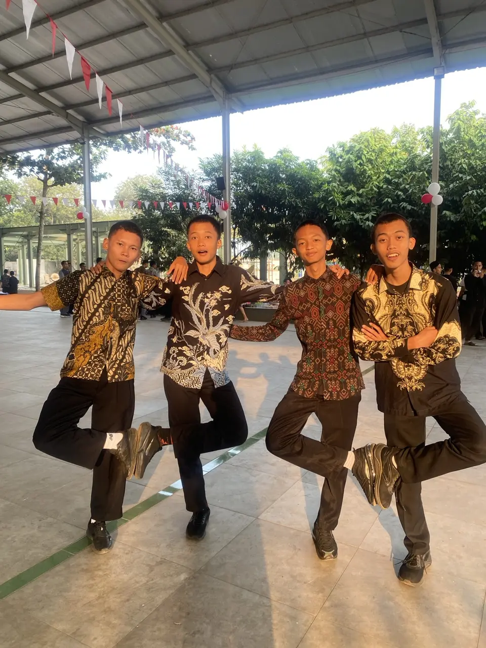 Kompak dalam keberagaman