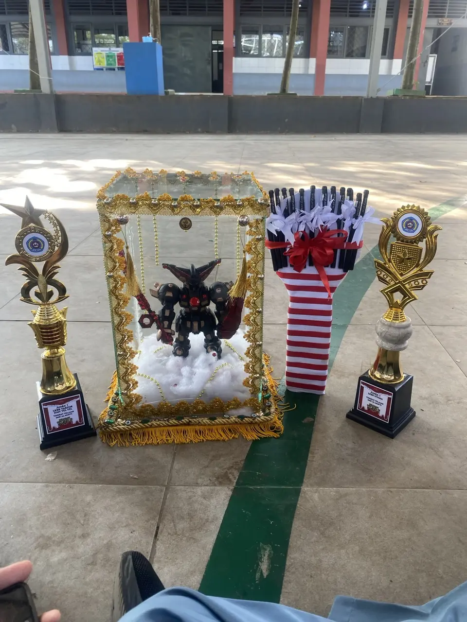 Karya dan piala kelas